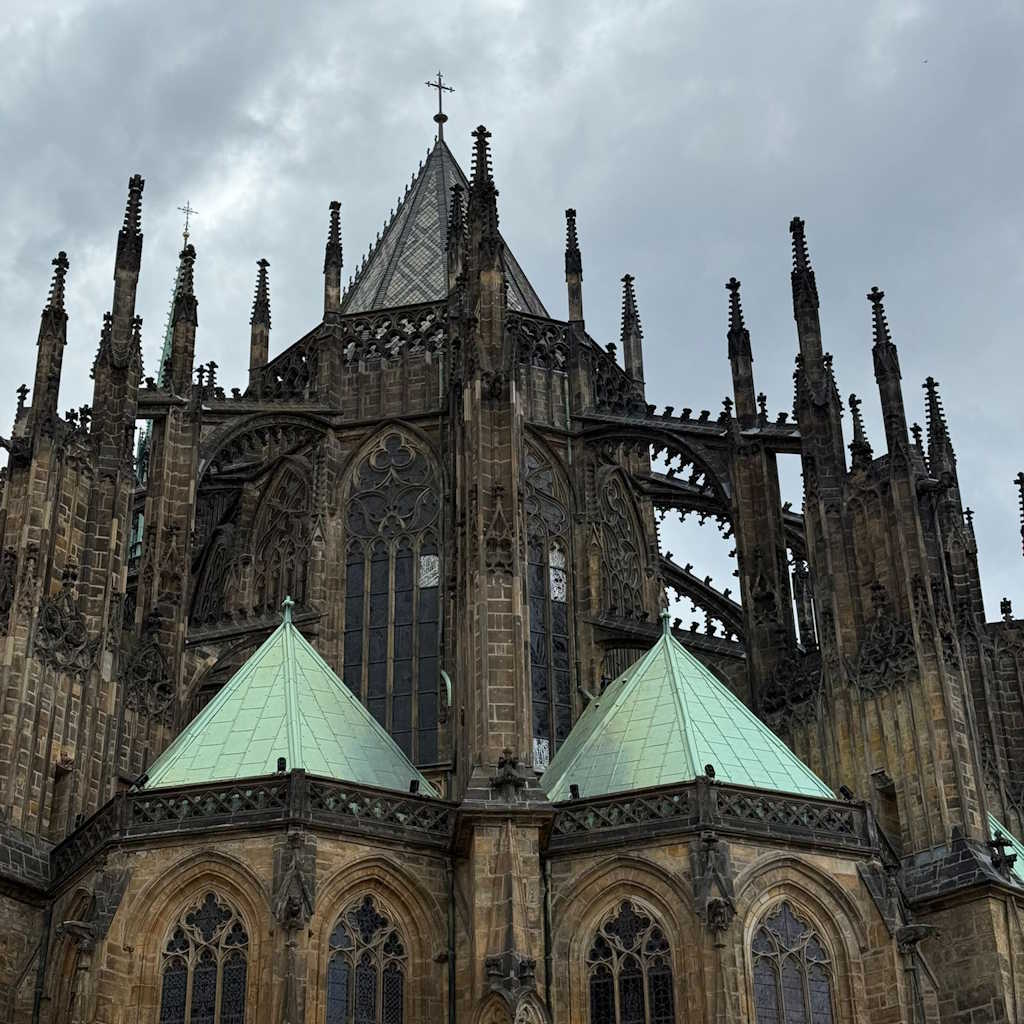 Castle Gardens & Secrets: A Short Prague Adventure (1h15m)