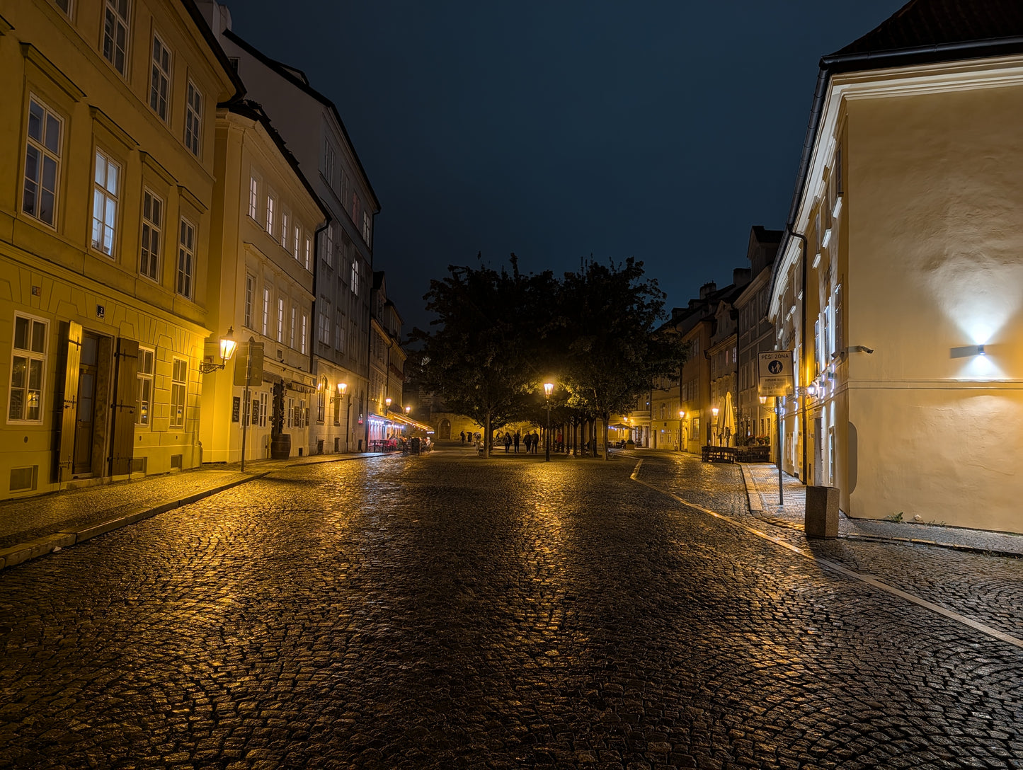 Prague by Night (1h45m)