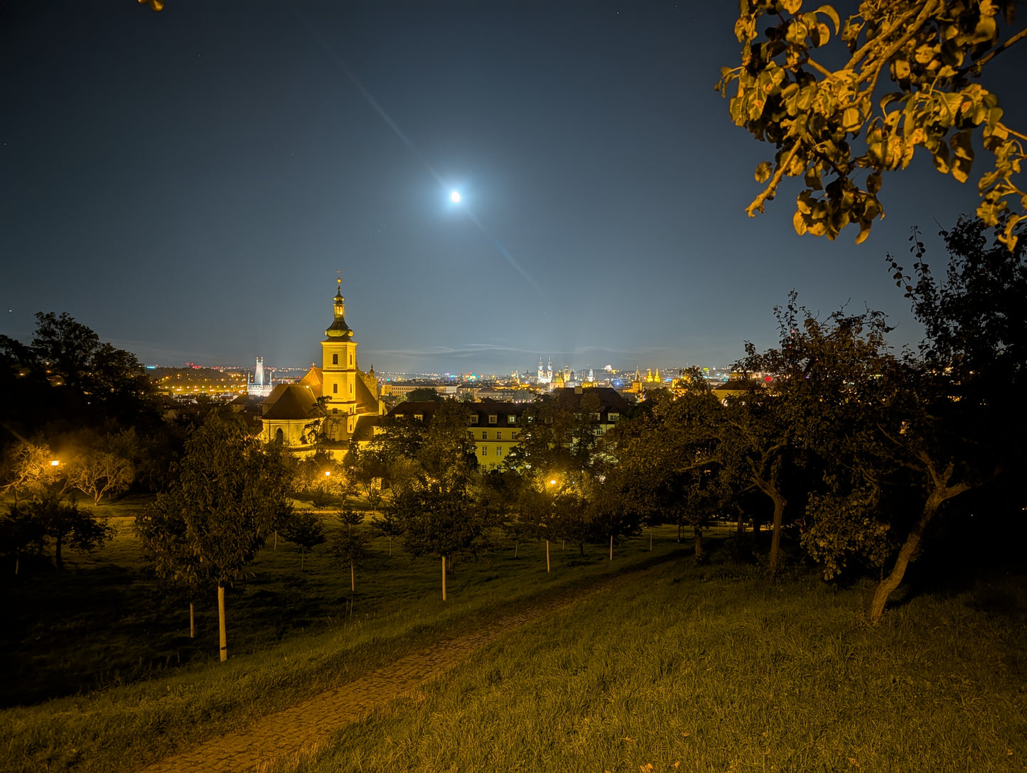 Prague by Night (1h45m)