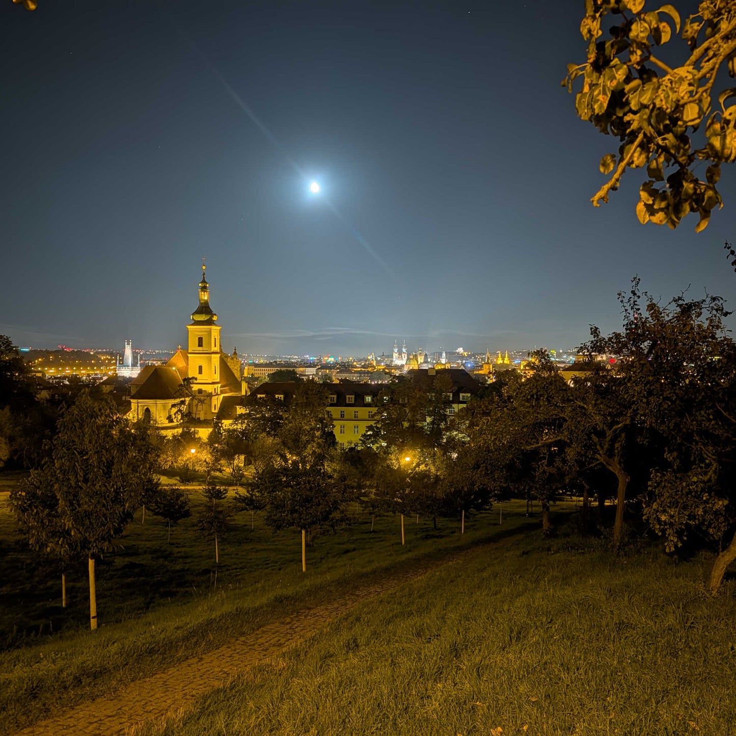 Prague by Night (1h45m)