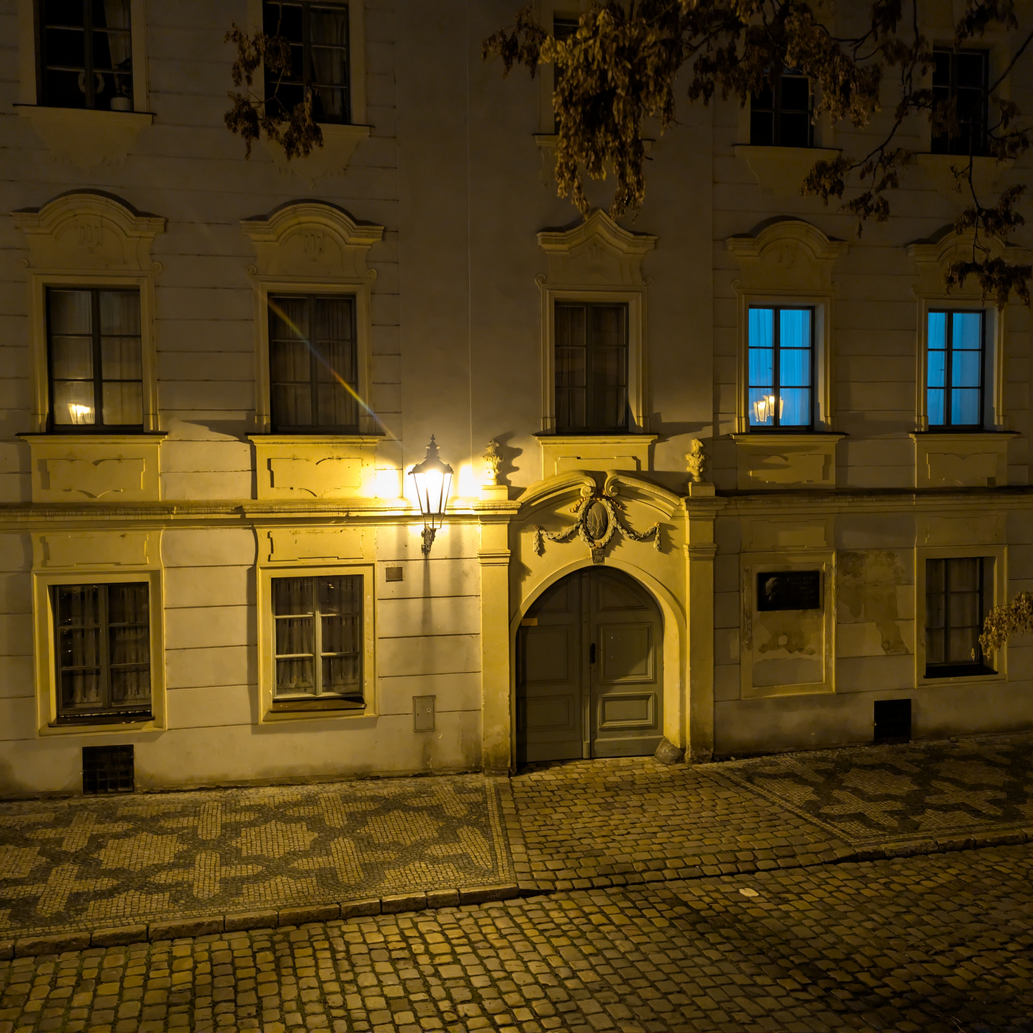 Ghosts of Prague (1h30m)